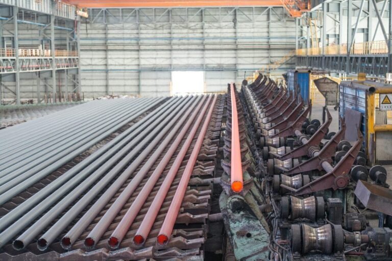How Chromium and Molybdenum Improve the Performance of Alloy Steel Seamless Pipes